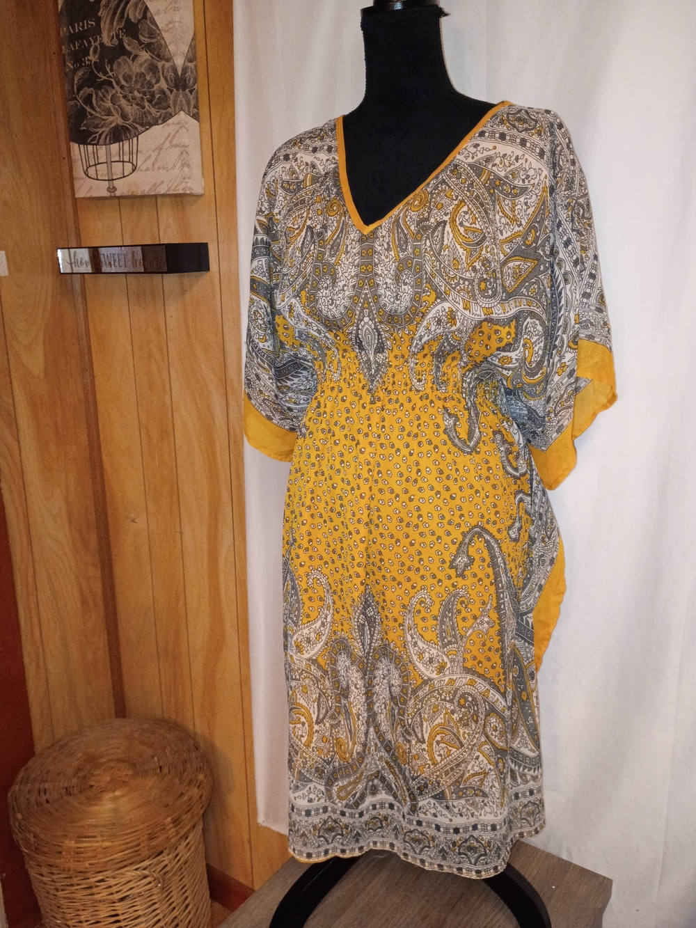 Speed Control Yellow and Gray Paisley Kaftan
